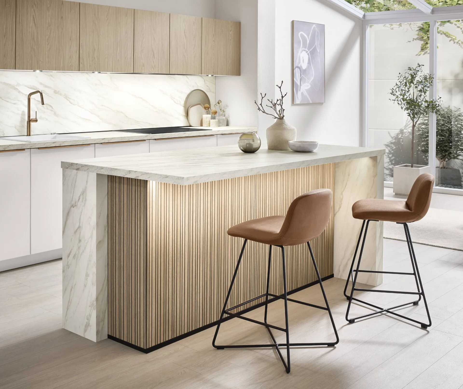 Dekton bordplader: Opdag revolutionen i dit køkken 2 Dekton bordplader i et moderne køkken